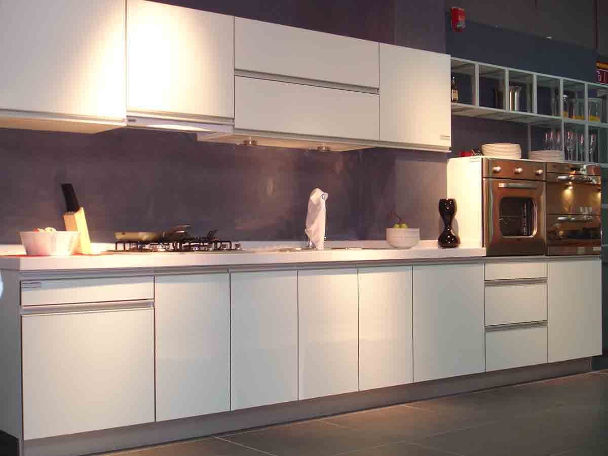 Muebles de cocina blancos